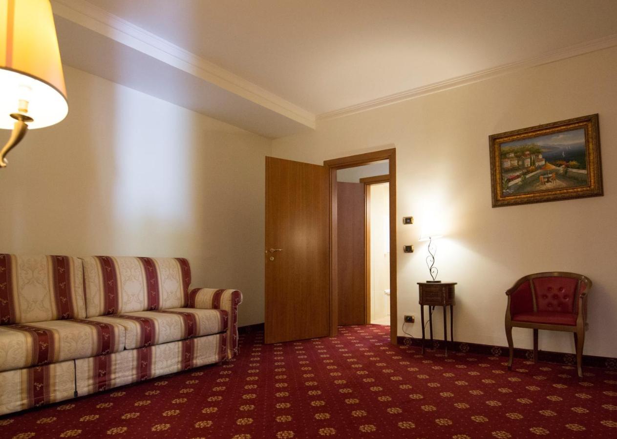 Parco Dei Principi Hotel Roccella Ionica Kültér fotó